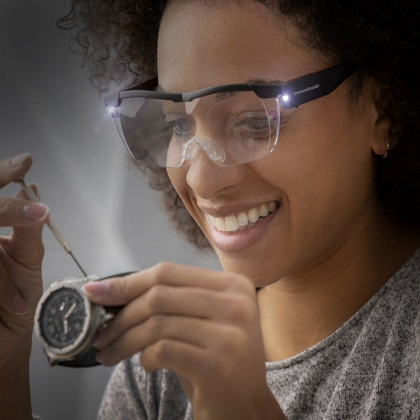 MAGNIFYING GLASSES WITH LED GLASSOINT INNOVAGOODS Shop kitchen home